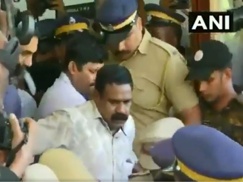 Kerala nun rape case: Bishop Franco Mulakkal in police custody till Sept 24, bail plea dismissed | नन बलात्कार प्रकरण : आरोपी बिशपला 24 सप्टेंबरपर्यंत पोलीस कोठडी