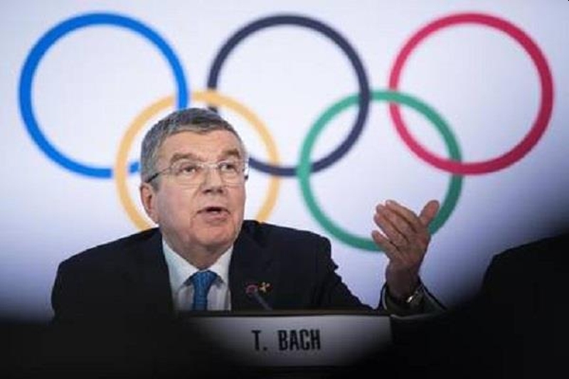 Billions of losses to the IOC due to the Olympics late | ऑलिम्पिकला उशीर झाल्याने आयओसीचे कोट्यवधीचे नुकसान