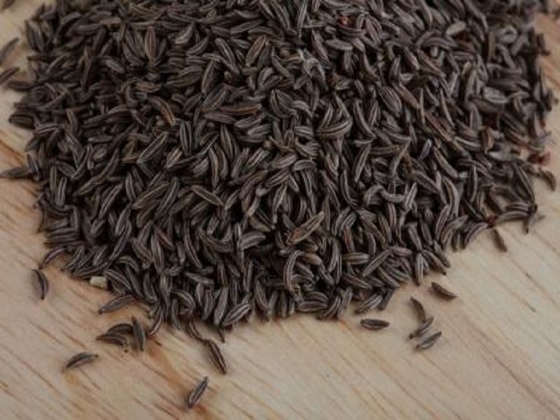 Eat black cumin seeds to lose weight | वजन कमी करण्यासाठी फायदेशीर ठरतं काळं जिरं!