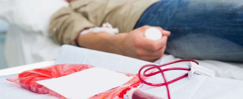 Now 'Aadhar' card mandatory for blood donation! | ...त्यामुळे आता रक्तदानावेळी द्यावं लागणार ‘आधार’ किंवा पॅन कार्ड!