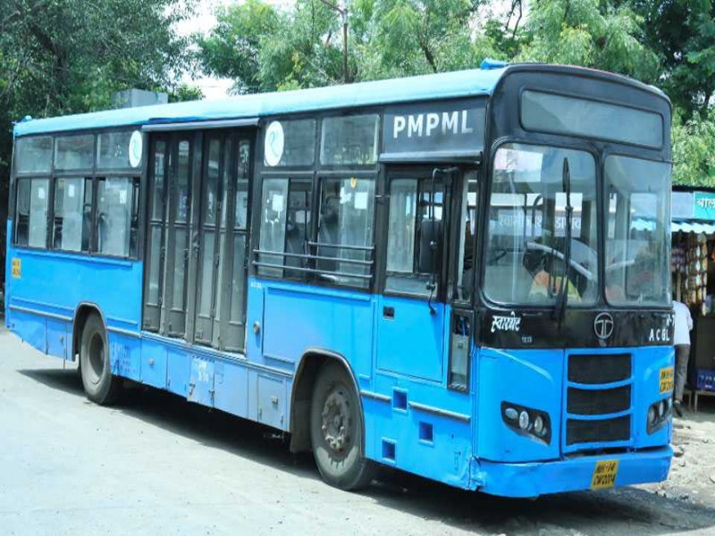 The PMP bus driver help to pregnant women on two separate occasions In Pune | पुण्यात दोन वेगवेगळ्या घटनांमध्ये गरोदर महिलांच्या मदतीला धावून आले पीएमपीचे चालक 