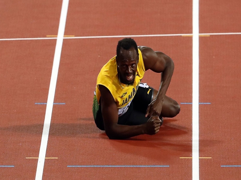 Great Britain in the relay race, defeat of Jamaica, injured Usain Bolt, | रिले शर्यतीत उसैन बोल्टला अपयश, ग्रेट ब्रिटनने पटकावले सुवर्ण