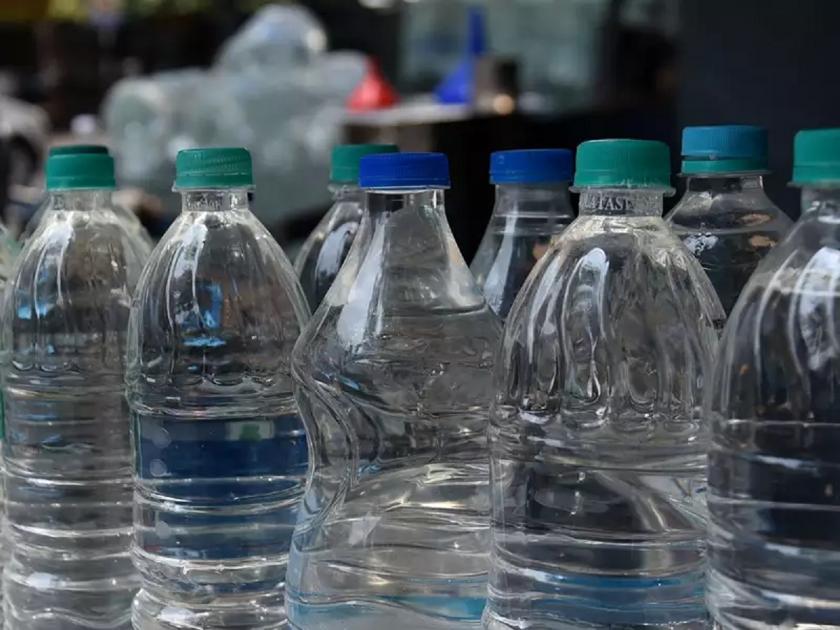 bottled water industry is hiding global water crisis | बाटलीबंद पाणी भविष्यासाठी किती धोकादायक? रिपोर्टमध्ये धक्कादायक खुलासा 