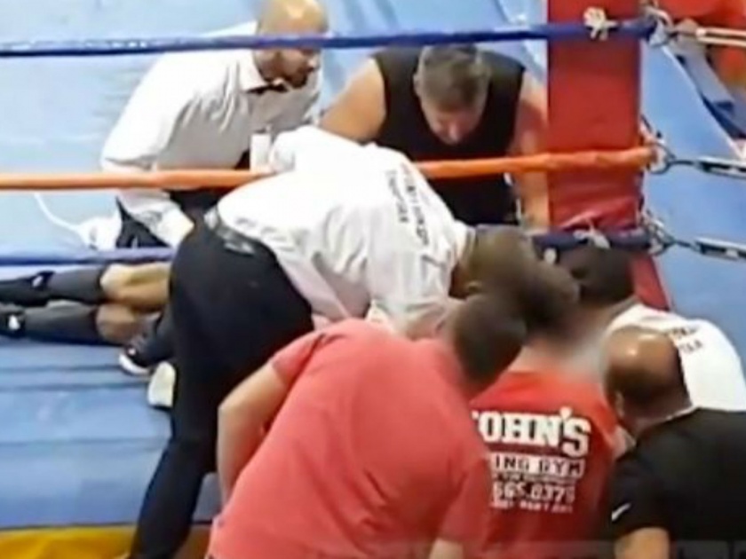 Shocking! The shocking death of a boxer happened in the ring | Shocking! रिंगमध्येच झाला बॉक्सरचा धक्कादायक मृत्यू