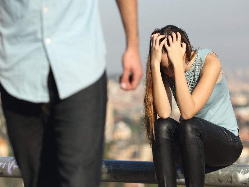 Breakup Tips : Ways end up relationship | ब्रेकअप करताना 'या' गोष्टींची घ्या काळजी!