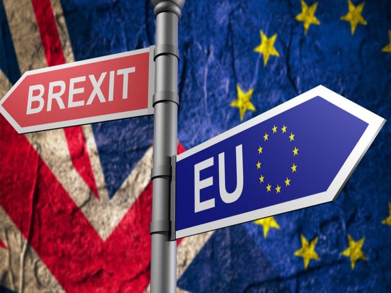 brexit issue in Britain is a drastic defeat | ब्रिटनमध्ये मे यांच्या सरकारचा ‘ब्रेक्झिट’वरून दारुण पराभव