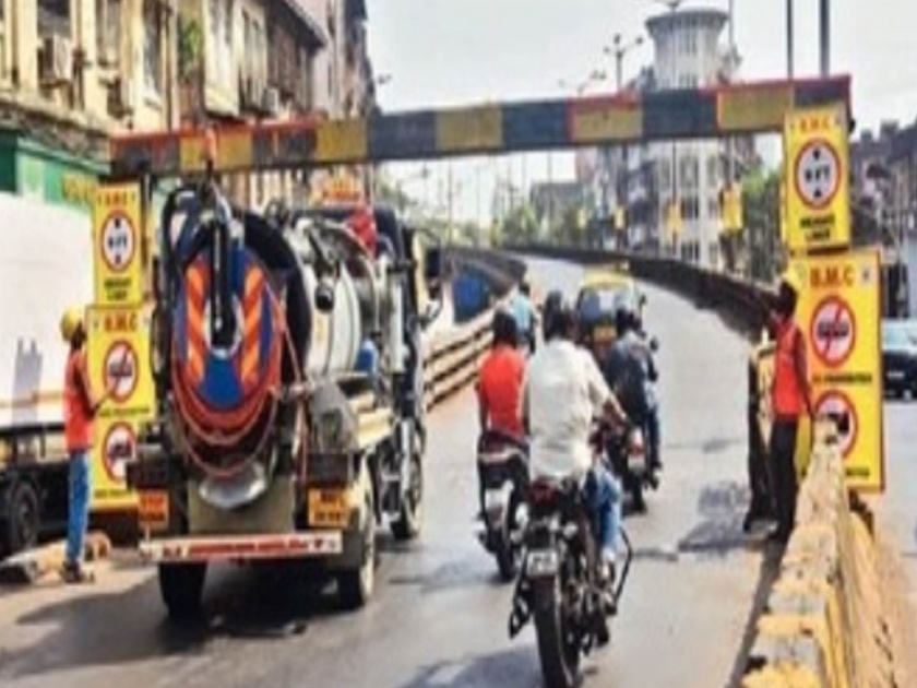 changes in routes of best buses due to aqueduct excavation flyover works in mumbai | मुंबईत ‘बेस्ट’ची कोंडी; जलवाहिनी, खोदकाम, उड्डाणपुलांच्या कामांमुळे मार्गांमध्ये बदल