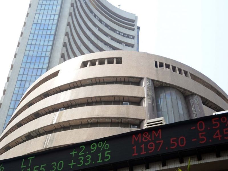 The historic leap of the Bombay Stock Exchange, crossed the 35,000 mark | मुंबई शेअर बाजाराची ऐतिहासिक झेप, सेन्सेक्सनं 35 हजारांचा टप्पा केला पार
