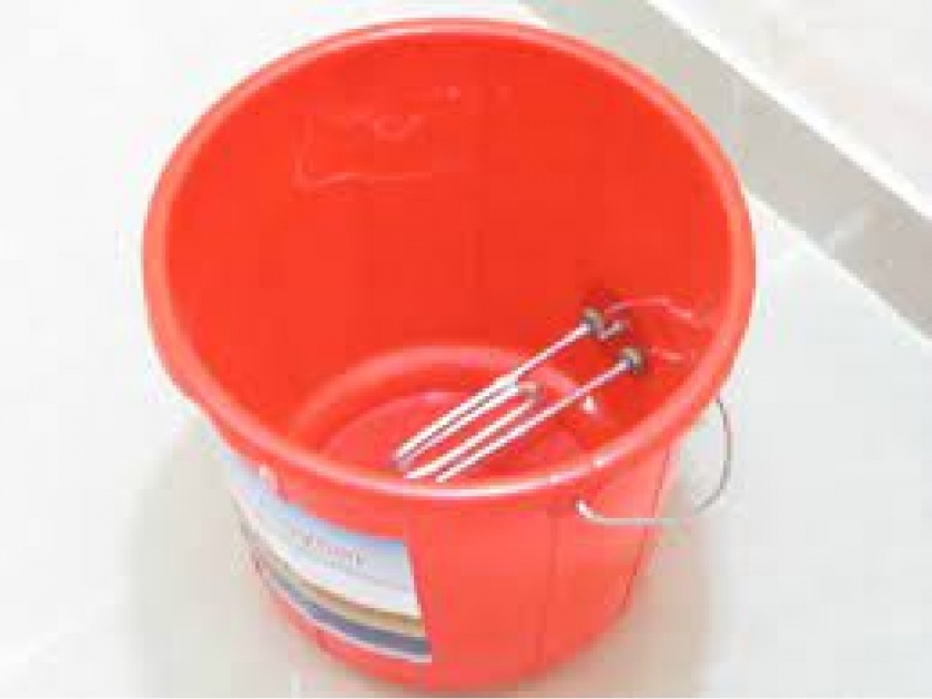 there-is-easy-option-for-geyser-use-generic-heating-element-in-bucket | हिटर सोडा! पाण्याच्या बादलीला ४०० रुपयांत गिझर बनवा; वीजेच्या शॉकपासून सुरक्षाही मिळवा