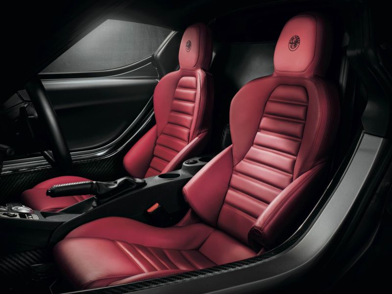 relaxable buccket seat | कारमधील बकेट सीट आरामदायी खरी पण...