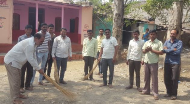 Runway for 'clean India' campaign; 22 'Jagar' of cleanliness in the village | ‘स्वच्छ भारत’ मोहिमेसाठी प्रशासनाची धावपळ; २२ गावात स्वच्छतेचा ‘जागर’
