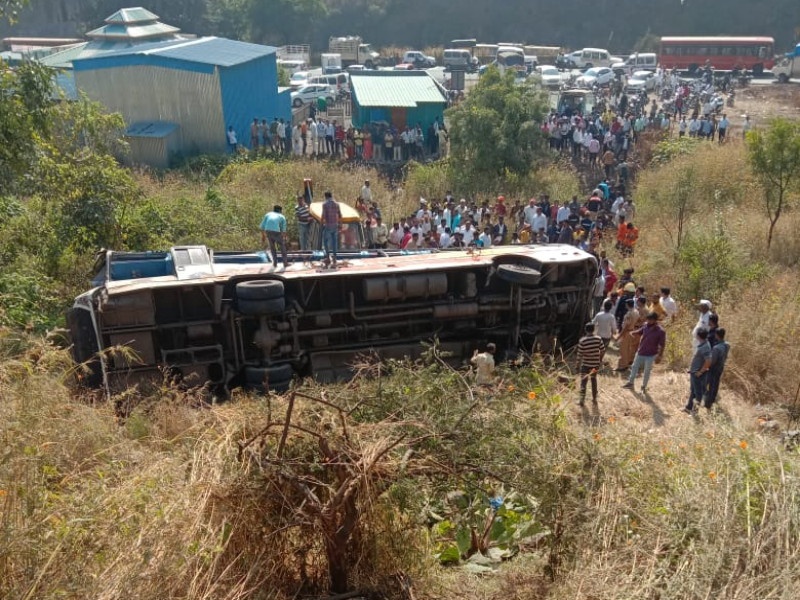 Shivshahi bus collapse in Shindewadi Ghat | शिंदेवाडी घाटात शिवशाही बस दरीत कोसळली