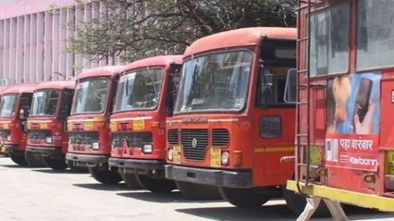 Thirteen hundred buses will run from Solapur division for election work | निवडणूक कामासाठी सोलापूर विभागातील तेराशे बस धावणार