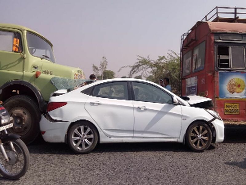 Tanker car bus triple accident | टँकर-कार-बसचा तिहेरी अपघात