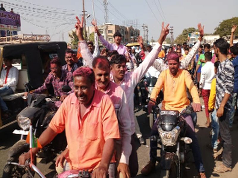 The Congress has a coalition power in Dhule | धुळ्यात भाजपाला एकहाती सत्ता
