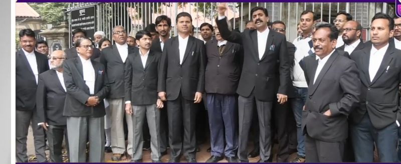 Advocates agitated against CAA in Nagpur | नागपुरात 'सीएए'विरुद्ध वकिलांचे आंदोलन