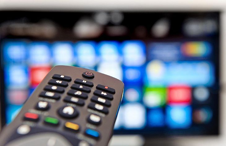  To attract cable customers, the channels will continue to offer advertisements | केबल ग्राहकांना आकर्षित करण्यासाठी वाहिन्यांकडून जाहिरातींचा सपाटा सुरू