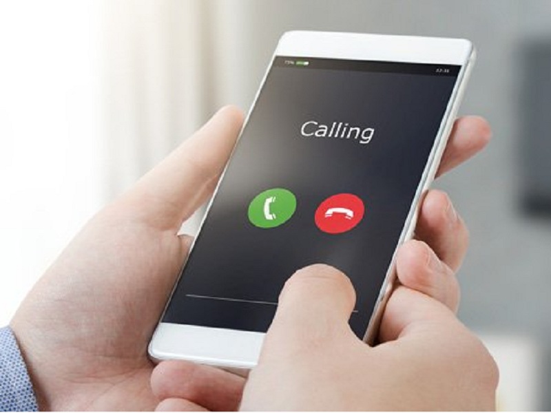 samsung redmi vivo and other brands that come with in built call recording feature | Call Recording करणारे अ‍ॅप्स बंद, पण Samsung, Redmi, Vivo स्मार्टफोन्समध्ये असं करा रेकॉर्ड!
