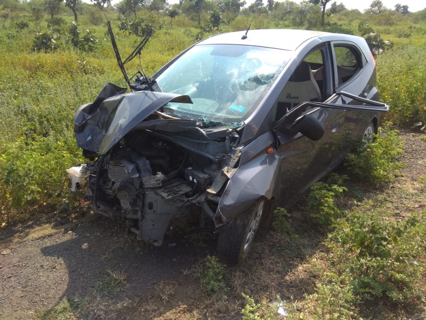 10 people serious injured in double accidents on National Highway | राष्ट्रीय महामार्गावर दुहेरी अपघातात १० जण गंभीर