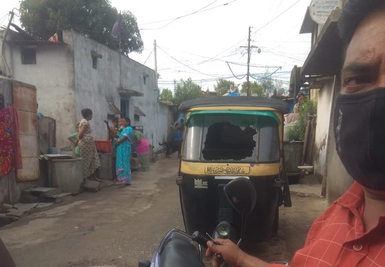 Eight autorickshaws vandalized in Yavatmal | यवतमाळमध्ये आठ ऑटोरिक्षांची तोडफोड, युवकाने घातला धुडगूस