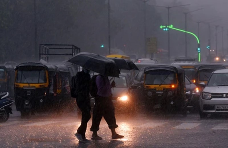 Warning of heavy rains on 13th and 14th June, High alert for citizens in mumbai | १३ अन् १४ जून रोजी अतिवृष्टीचा इशारा, नागरिकांसाठी हाय अलर्ट 