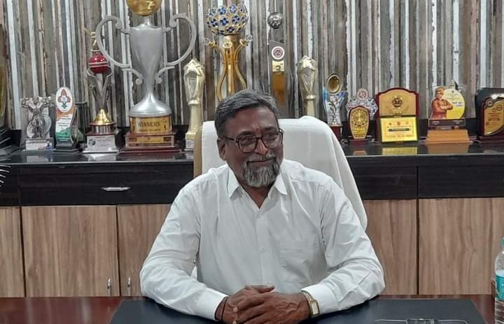 Upalwar, Sports Enthusiasts demand permanent officer as District Sports Officer in akola | जिल्हा क्रीडा अधिकारीपदी उपलवार, कायमस्वरुपी अधिकाऱ्यासाठी क्रीडाप्रेमींचा आग्रह