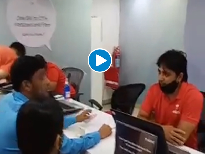'I don't know Marathi, you speak Hindi', MNS taught a lesson to Airtel employees in borivali | Video : ... 'तू हिंदीत बोल' म्हणणाऱ्या एअरटेल कर्मचाऱ्यास मनसेनं धडा शिकवला
