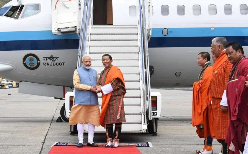 Bhutan's highest civilian honor to Narendra Modi, PMO said | PM नरेंद्र मोदींना भुतानचा सर्वोच्च नागरी सन्मान, 'या' कारणासाठी पुरस्कार