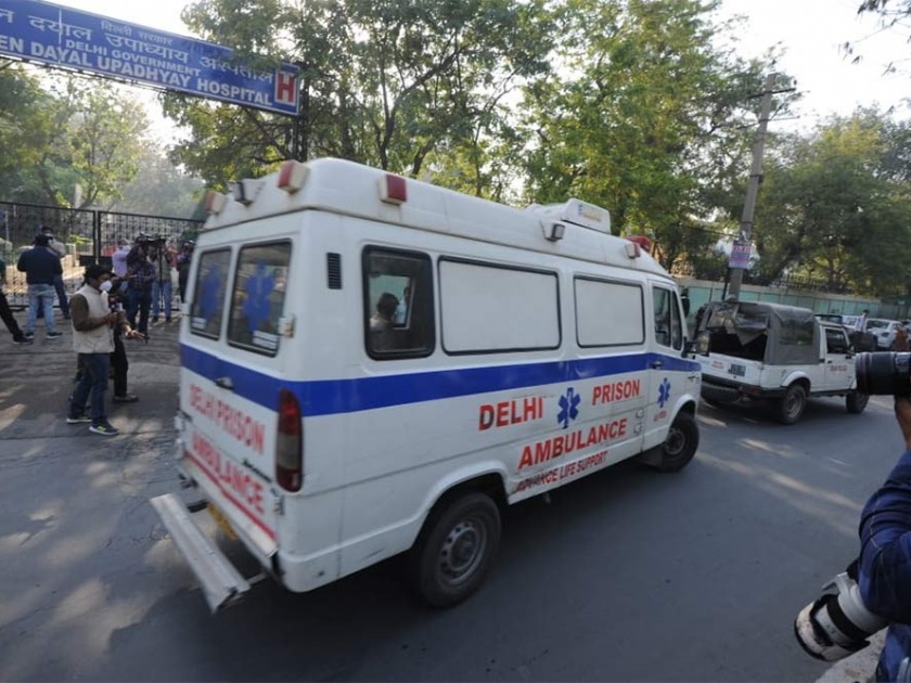 Fourteen thousand for carrying bodies; Ambulance driver arrested | मृतदेह नेण्यासाठी चौदा हजार; रुग्णवाहिका चालकाला अटक
