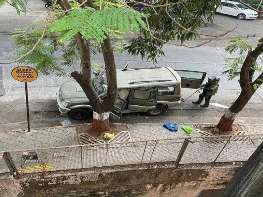 Antilia Explosive Case; Ex-police officer will riot? | अँटिलिया स्फोटक प्रकरण; माजी पोलिस अधिकारी करणार भांडाफोड?