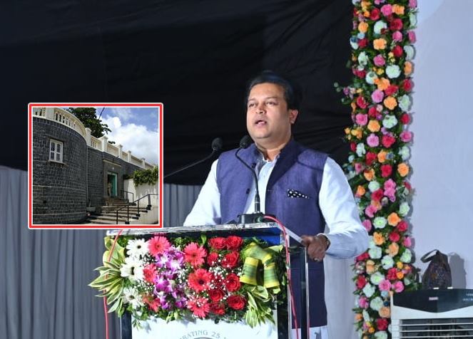 Amit Deshmukh showed "Bablgaon Castle" after the discussion of BJP entry. | भाजप प्रवेशाच्या चर्चेनंतर अमित देशमुखांनी दाखवला "बाभळगावचा वाडा"