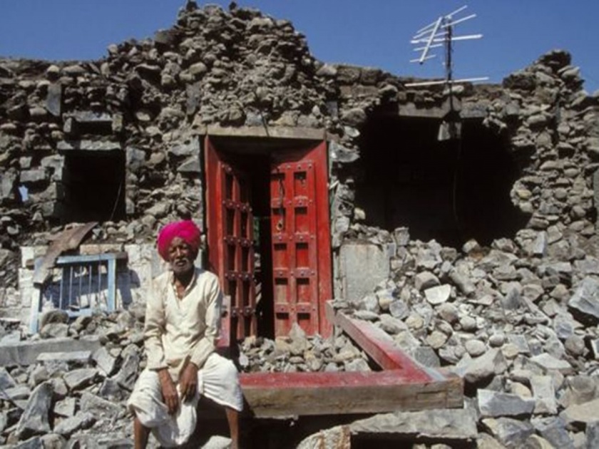 30 years ago; A devastating earthquake in Killary's memory ol latur | अन्वयार्थ: ३० वर्षांपूर्वीचा; किल्लारीचा आठवणीतला विनाशकारी भूकंप!