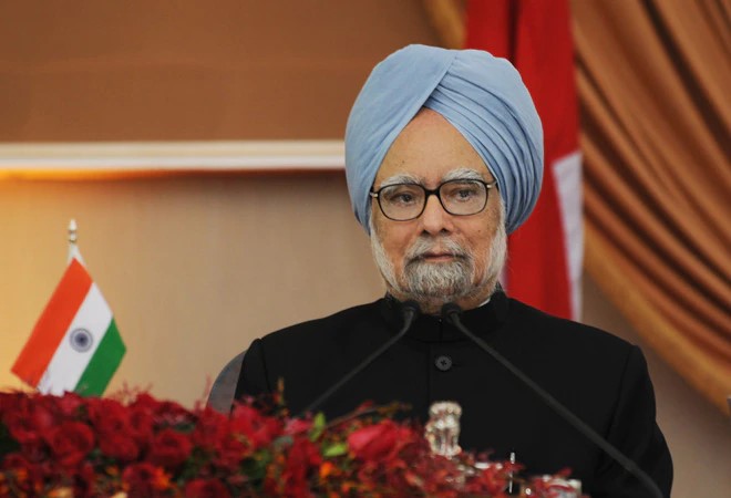 ‘The country has only once again given Dr. 6 months. Give it to Manmohan Singh, congress leader tweet | 'देश फक्त 6 महिन्यांसाठी पुन्हा एकदा डॉ. मनमोहन सिंगांच्या हाती द्या'