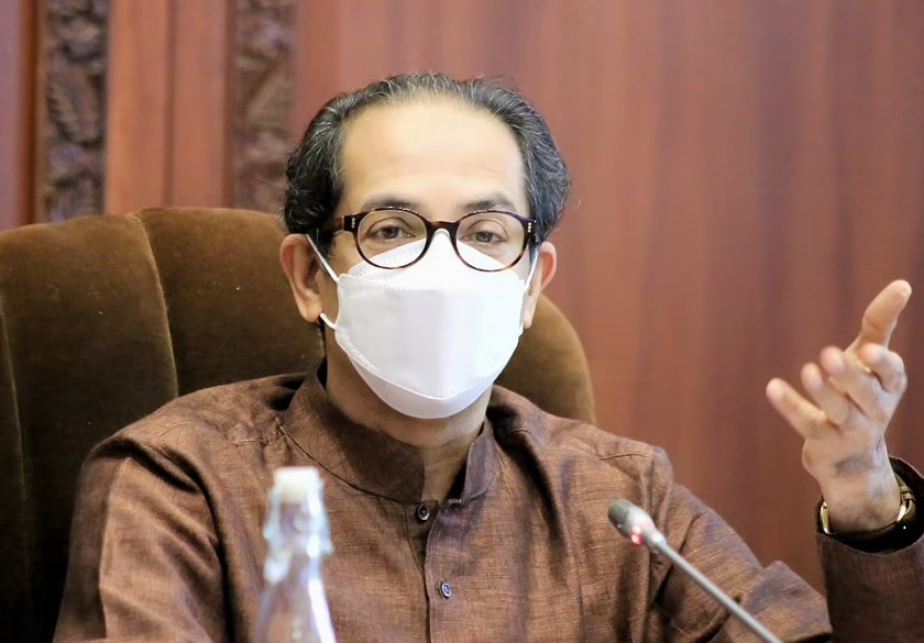 'India is a country of youth, so young people between the ages of 15 and 35 should be vaccinated', jitendra awhad to cm uddhav thackeray | 'भारत हा तरुणांचा देश, म्हणून 15 ते 35 वयातील युवकांचे व्हावे लसीकरण'