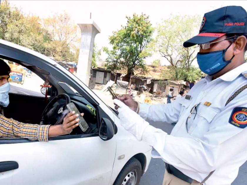 Violation of traffic rules in Pune, fine imposed in Mumbai | आश्चर्यजनक... वाहतूक नियमांचे उल्लंघन केले पुण्यात, दंड आकारला मुंबईत