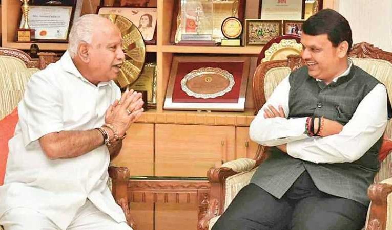 Karnataka Resigne : I will come back to what is called in Kannada language. MLA kunal patil troll devendra fadanvis on twitter | Karnataka Resigne : मी पुन्हा येईनला 'कन्नड' भाषेत काय म्हणतात, आमदाराच्या प्रश्नावर मिळालं 'हे' उत्तर