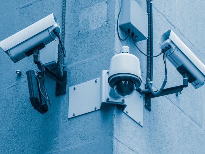 Due to the closure of the CCTV cameras in the city, the promotion of increasing criminal crime | शहरातील सीसीटीव्ही कॅमेरे बंद असल्यामुळे वाढत्या गुन्हेगारीला मिळतेय प्रोत्साहन