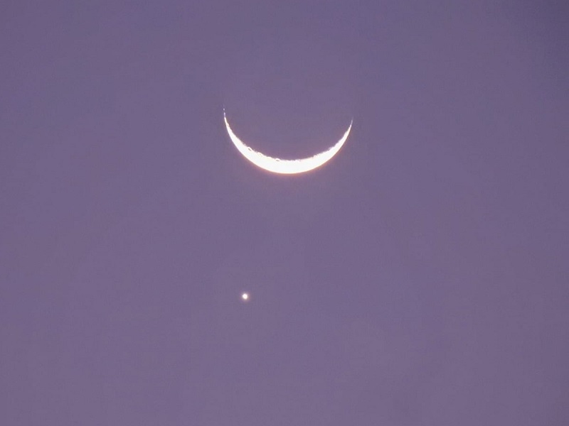 Moonlight of Venus behind the moon Ananda of the Pidhan alliance, the planet Venus hides behind the crescent moon | Celestial Magic | चंद्राच्या मागे उगवली शुक्राची चांदणी! पिधान युतीचा आनंद