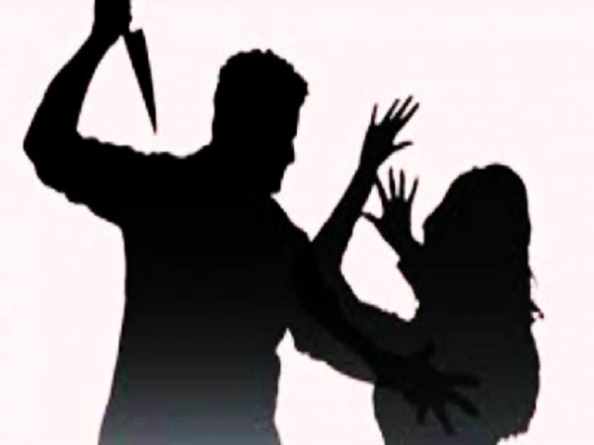 boyfriend attacked on girlfriend with knife in front of her office colleagues | ...अन् 'त्याने' प्रेयसीवर चढविला चाकूने हल्ला, देवरणकरनगरमधील खळबळजनक घटना