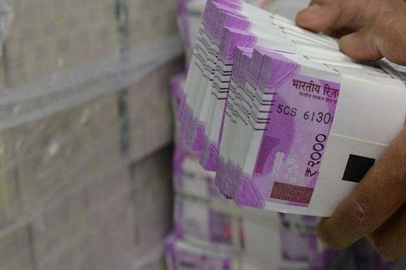 'Beginning' ... 15 lakh rupees disappeared from the bank account of the BJP MP of karnataka | 'सुरुवात झाली'... भाजपा खासदाराच्या बँक अकाऊंटमधून 15 लाख गायब
