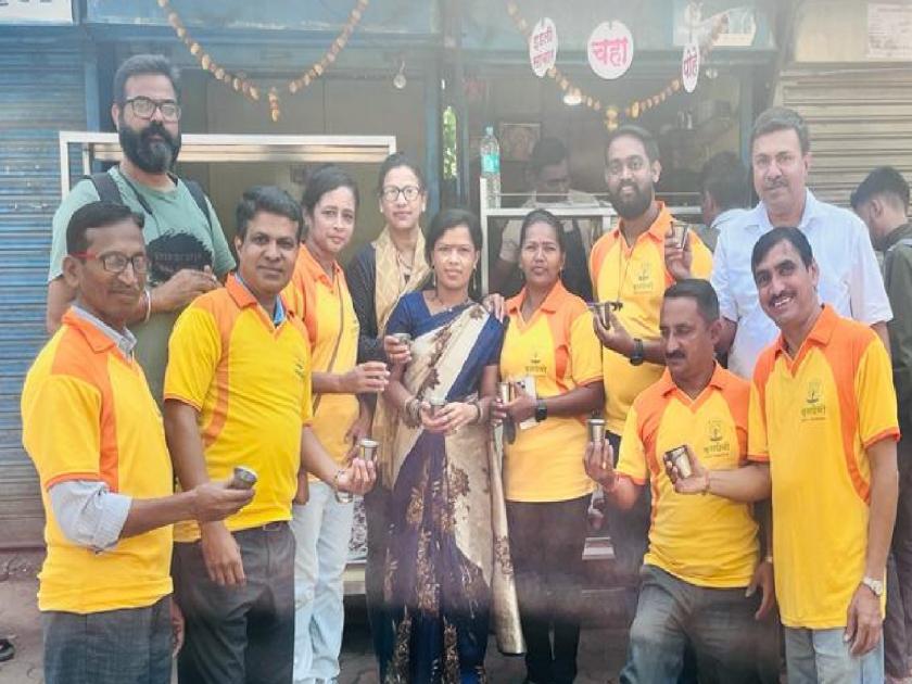 A tree loving organization started a plastic cup free tea cart campaign in Kolhapur | प्लास्टिकला केले बाय; स्टीलच्या ग्लासमधून येणार गरमागरम चाय!