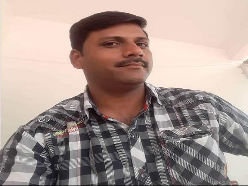 Police constable arrested in Mangalasutra thieft at Aurangabad | औरंगाबादमध्ये पोलिसच निघाला मंगळसूत्र चोर 
