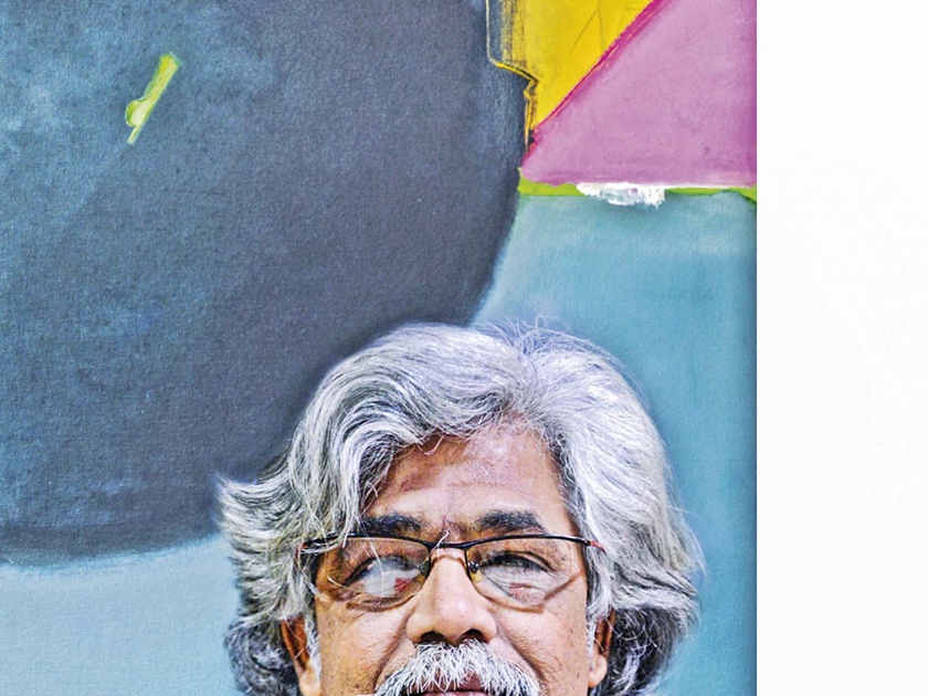 Renown artist Chandramohan Kulkarni describes his fondness about calligraphy | कडेवर घ्यावी वाटतात अक्षरं
