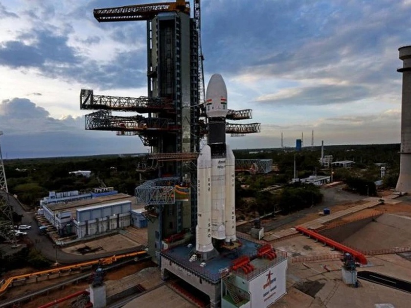 isro starts Countdown For Chandrayaan 2 Launching | चंद्रयान-२चं काऊंटडाऊन सुरू; उद्या दुपारी झेपावणार