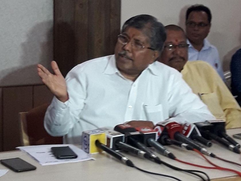 Yes, the BJP for the alliance with the Shiv Sena is more formidable: Chandrakant Patil | होय, शिवसेनेसोबत युतीसाठी भाजपा अगतिक : चंद्रकांत पाटील