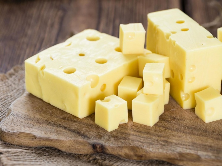 Health benefits of cheese | दूधाप्रमाणेच cheese आरोग्यासाठी ठरतं फायदेशीर; कसं ते वाचा!