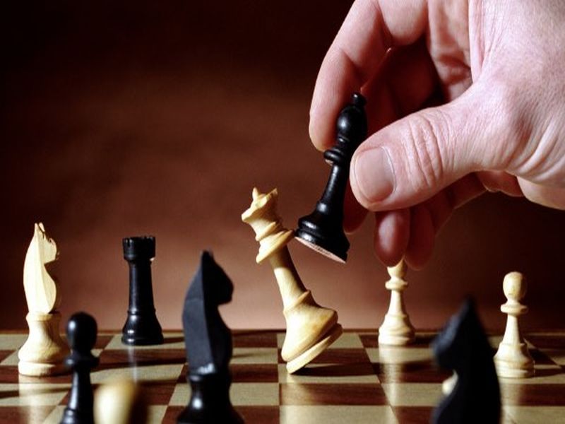 Chess: Martin, Faruk, Ivan, Sandeep's winning streak | बुध्दिबळ: मार्टिन, फारुख, इवान, संदीपनची विजयी घोडदौड