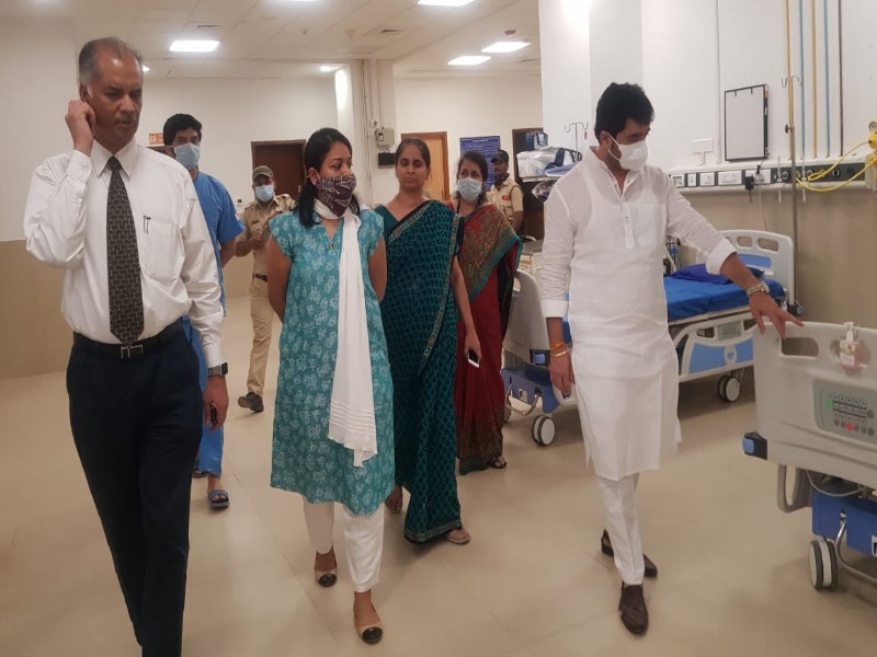 Naidu completes hospital capacity; Now the symbiosis hospital will be used for Pune's corona patient | corona virus ; पुण्यातील नायडू रुग्णालयाची क्षमता पूर्ण ; आता सिम्बॉयोसिस रुग्णालयाचा होणार वापर 