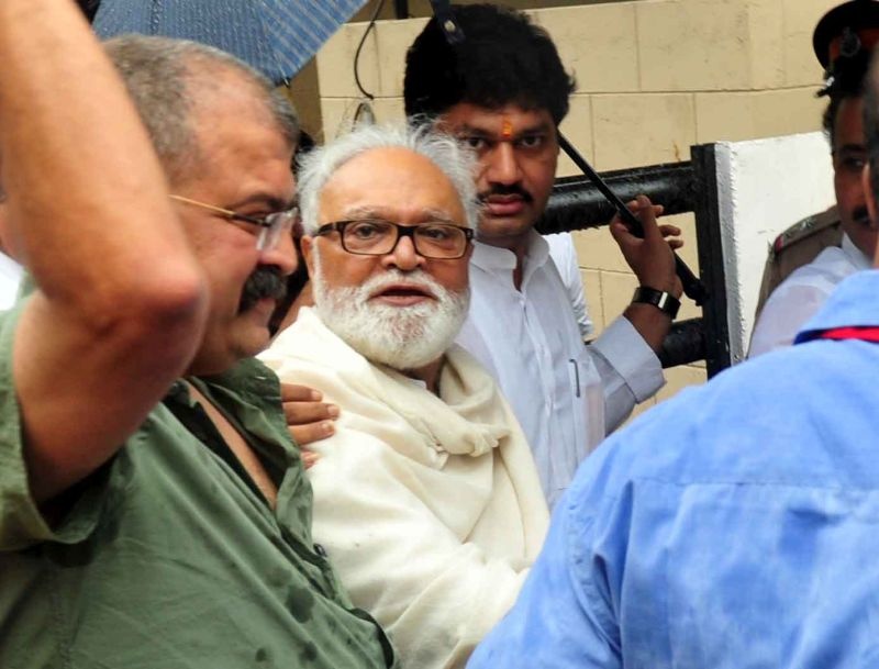 Chhagan Bhujbal entire money laundering case know everyting | छगन भुजबळ अटक: नेमकं काय होतं प्रकरण?