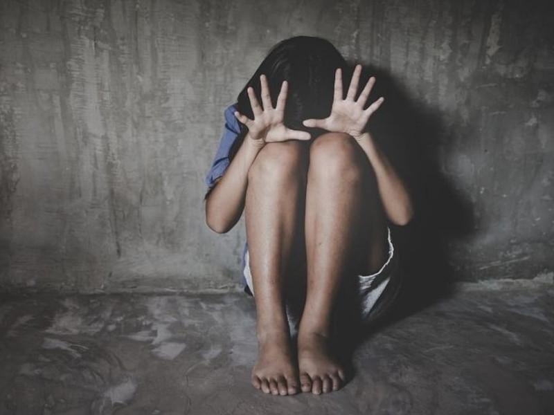 the shameful act of father in pimpri he sexually abused his own 15 year old daughter | नराधम पित्याचे लज्जास्पद कृत्य; स्वतःच्याच १५ वर्षीय मुलीचा केला लैंगिक छळ